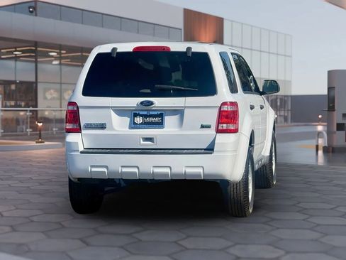 Used 2012 Ford Escape XLT image 3