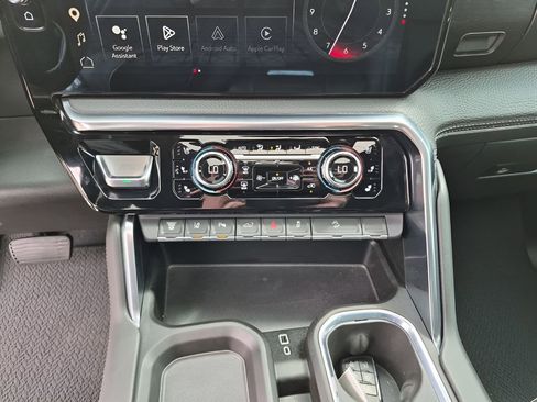 Used 2024 GMC Sierra 2500 Denali w/ Denali Reserve Package image 41