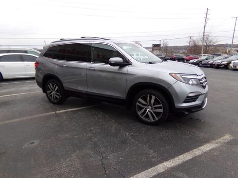 Used 2016 Honda Pilot Elite image 4