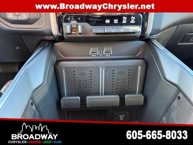 New 2026 RAM 2500 Laramie w/ Towing Technology Group AWD/4WD image 19