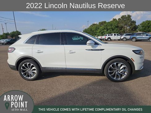 Used 2022 Lincoln Nautilus Reserve FWD image 13