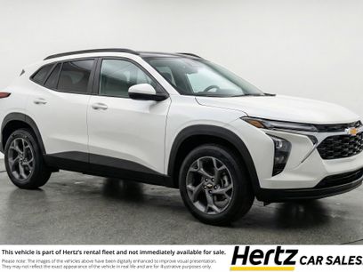 Used 2025 Chevrolet Trax LT