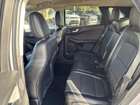 Used 2020 Ford Escape Titanium image 14