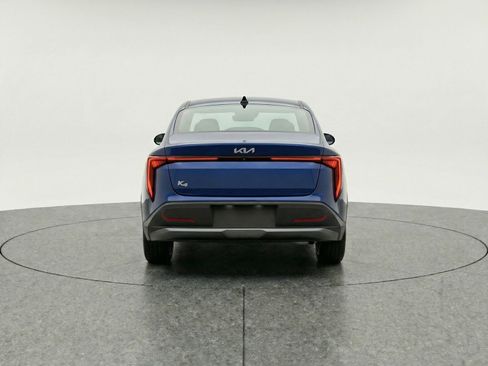 Used 2025 Kia K4 LXS image 7