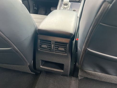 Used 2024 Mitsubishi Outlander SE image 20