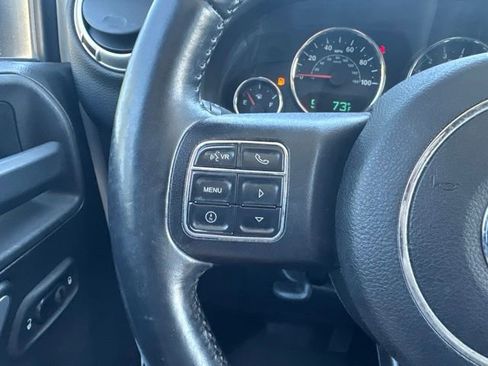 Used 2015 Jeep Wrangler Unlimited Sahara w/ Connectivity Group AWD/4WD image 22