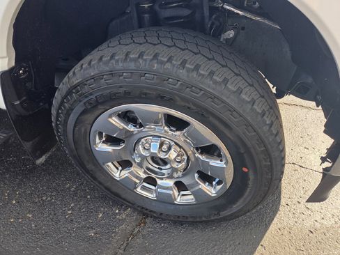 Used 2024 Ford F350 Lariat w/ Lariat Ultimate Package image 24