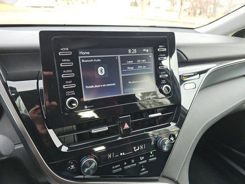 Used 2023 Toyota Camry SE image 23