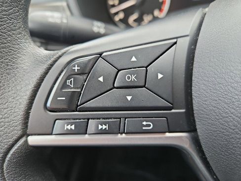 Used 2023 Nissan Altima 2.5 SV image 15