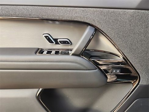 New 2026 Land Rover Range Rover Sport Dynamic SE image 16