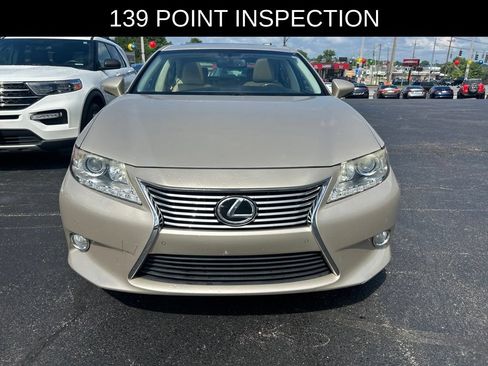 Used 2015 Lexus ES 350 w/ Premium Package FWD image 2