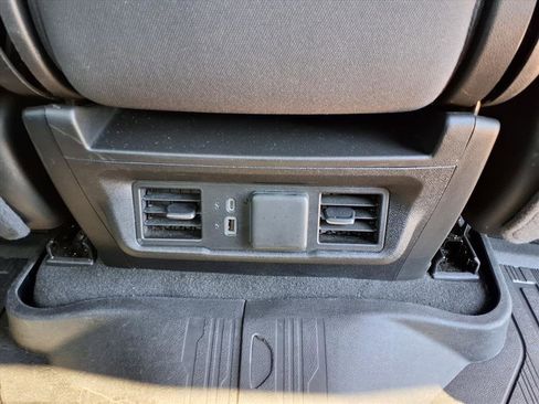 Used 2024 GMC Sierra 1500 Elevation image 15
