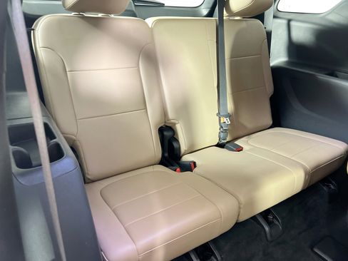 Used 2023 Chevrolet Traverse Premier w/ LPO, Floor Liner Package AWD/4WD image 28
