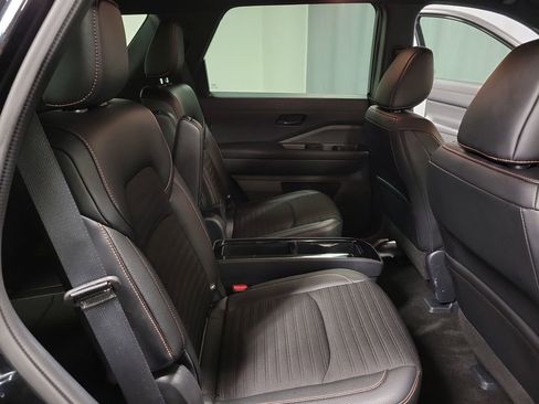 Used 2024 Nissan Pathfinder Rock Creek image 23