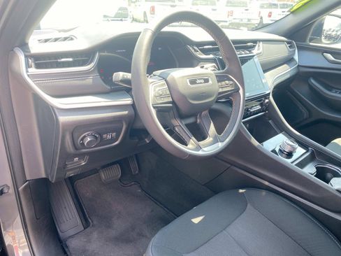 Used 2025 Jeep Grand Cherokee Laredo w/ MOPAR Finishing Package RWD image 25
