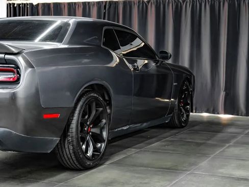 Used 2017 Dodge Challenger R/T RWD image 12