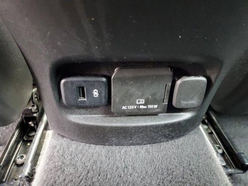 Used 2024 Chevrolet Malibu LT FWD image 11