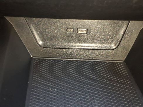 Certified 2025 Chevrolet Equinox LT w/ Convenience Package II image 22