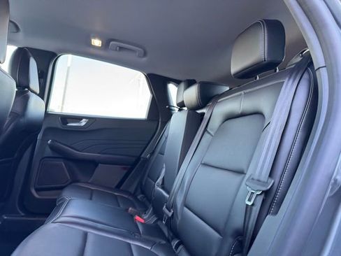Used 2023 Ford Escape Platinum AWD/4WD image 11