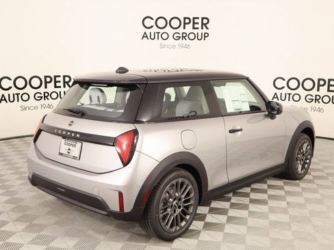 New 2025 MINI Cooper 2-Door Hardtop image 20