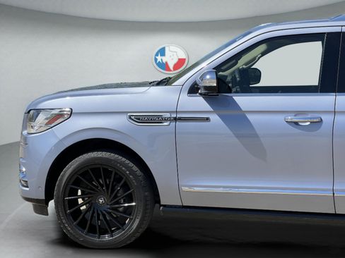 Used 2019 Lincoln Navigator L Black Label w/ Cargo Package image 9