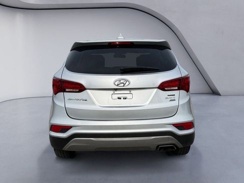 Used 2017 Hyundai Santa Fe Sport image 4
