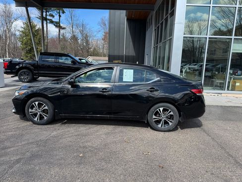 Used 2023 Nissan Sentra SV w/ All-Weather Package FWD image 2