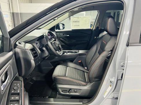 New 2026 Nissan Rogue SV image 20