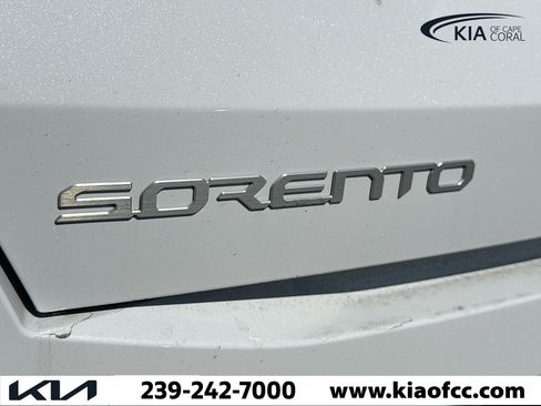 New 2026 Kia Sorento S FWD image 9