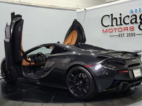 Used 2019 McLaren 570S Spider RWD image 5
