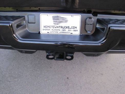 Used 2026 RAM 2500 Laramie AWD/4WD image 31