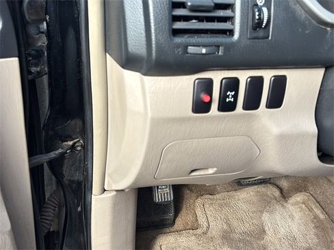 Used 2005 Toyota 4Runner SR5 image 19