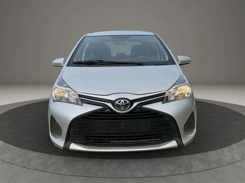 Used 2016 Toyota Yaris L FWD image 2