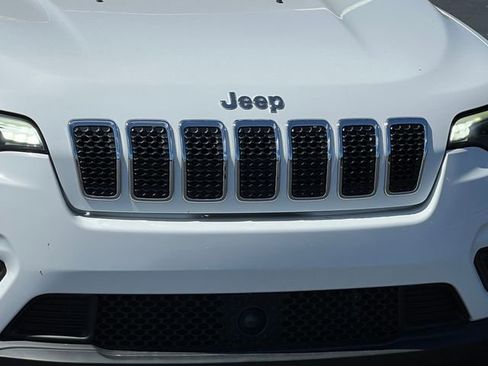 Used 2021 Jeep Cherokee Latitude Plus AWD/4WD image 39