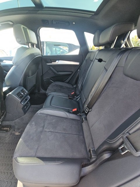Used 2023 Audi Q5 e Prestige AWD/4WD image 6