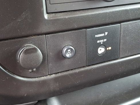 Used 2024 Chevrolet Express 2500 w/ Driver Convenience Package RWD image 24