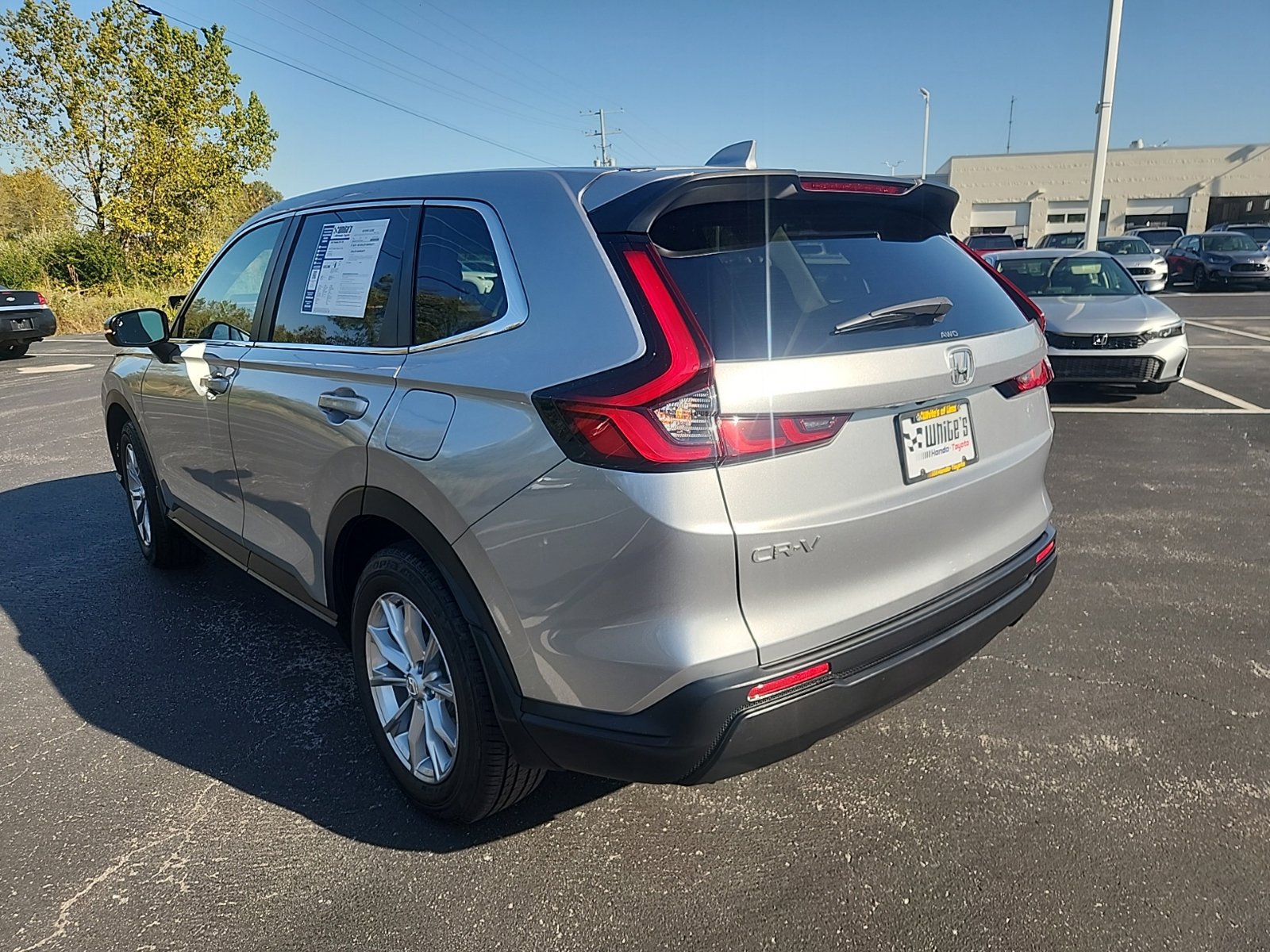 Used 2025 Honda CR-V EX image 9