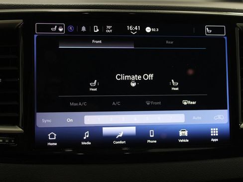 Used 2024 Chrysler Pacifica Touring-L FWD image 46