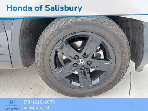 Used 2023 Honda Ridgeline Black Edition image 12