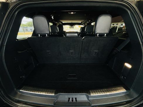 Used 2024 Lincoln Navigator Reserve AWD/4WD image 10
