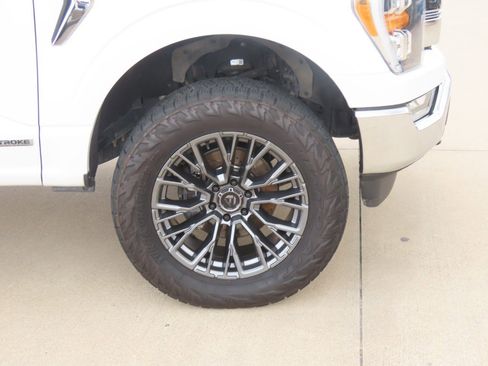 Used 2021 Ford F150 Lariat w/ Equipment Group 501A Mid AWD/4WD image 9