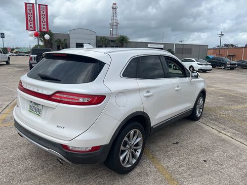 Used 2017 Lincoln MKC Select w/ Select Plus Package image 3