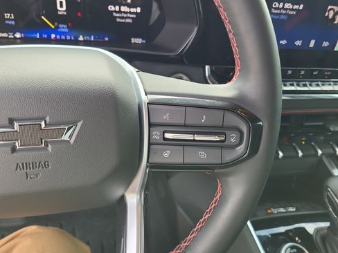 Used 2025 Chevrolet Colorado Z71 w/ Z71 Convenience Package 2 image 20