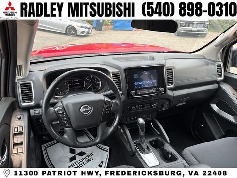 Used 2023 Nissan Frontier SV w/ SV Convenience Package AWD/4WD image 13