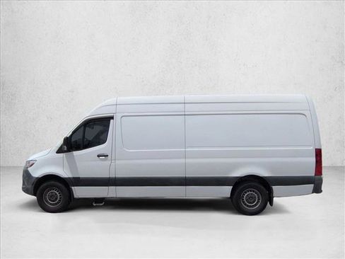 Used 2020 Mercedes-Benz Sprinter 2500 image 9