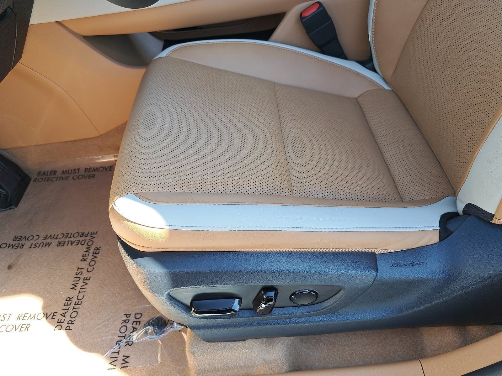 Used 2026 Lexus RZ 450e AWD w/ Technology Package image 32