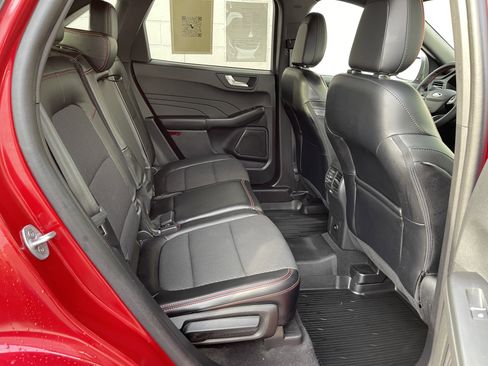 Used 2023 Ford Escape ST-Line image 27