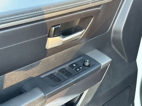 Used 2022 Toyota Tundra SR5 image 6