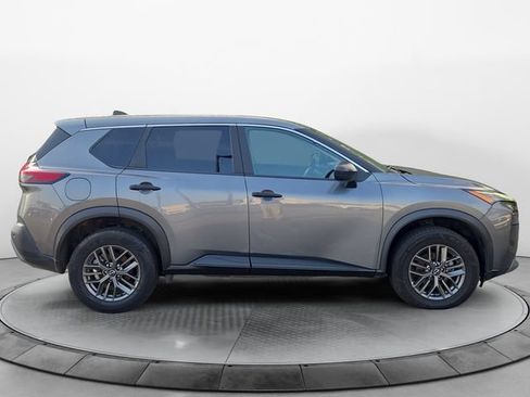 Used 2023 Nissan Rogue S AWD/4WD image 6