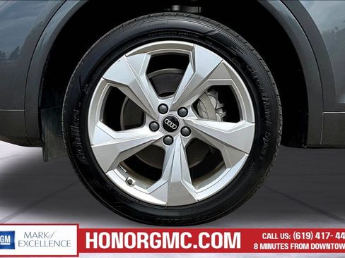 Used 2022 Audi Q5 2.0T Premium Plus AWD/4WD image 34
